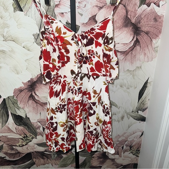 Lovers + Friends Flowy Floral Dress - Picture 1 of 7